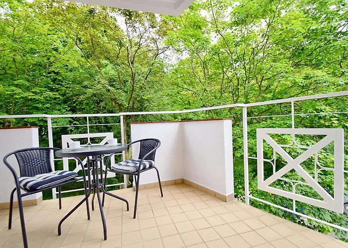 Crystal 80m Od Plazy, Przy Latarni Morskiej *